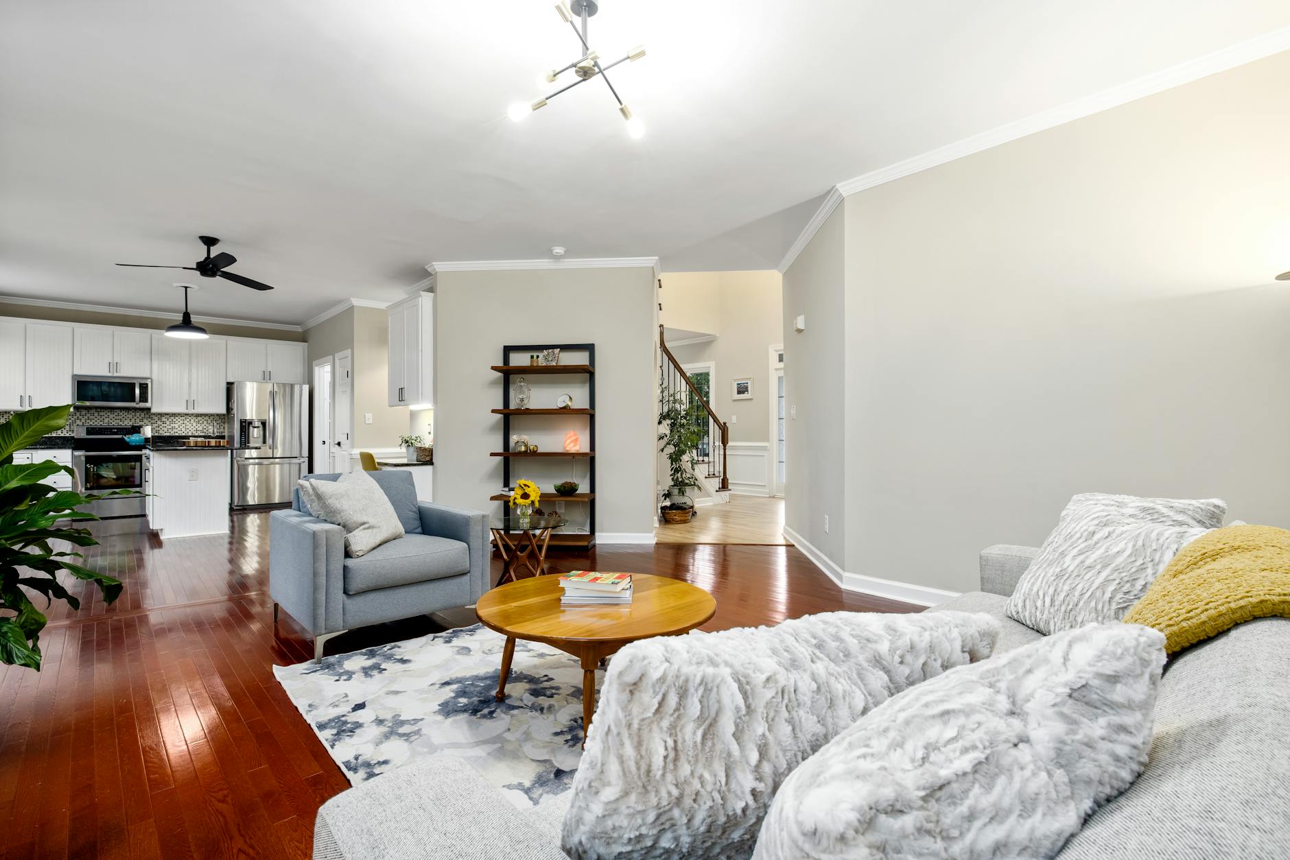 Open Concept Living Room Layout for Spacious Homes