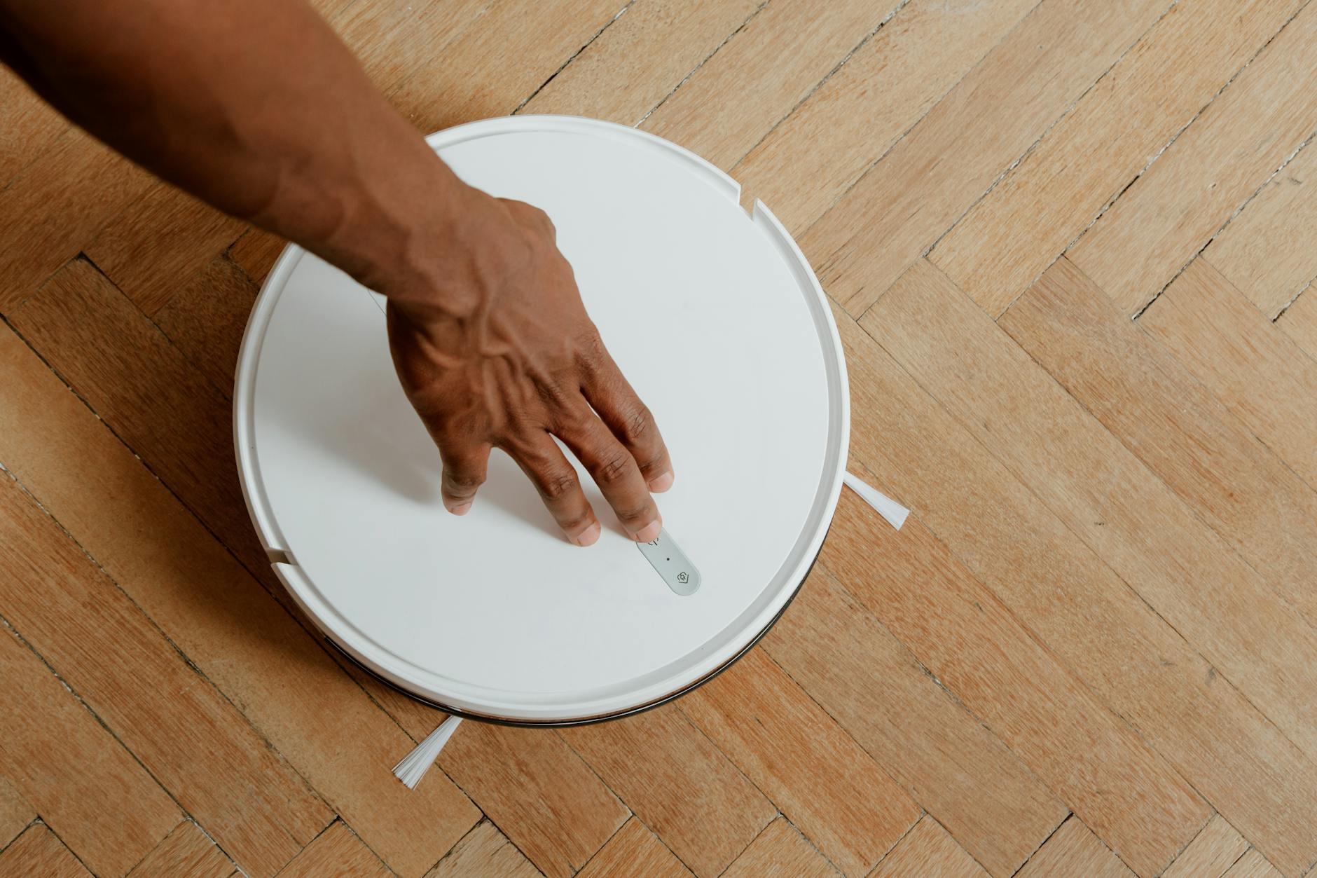 Smart Home Cleaning Robots for Automated Maintenance